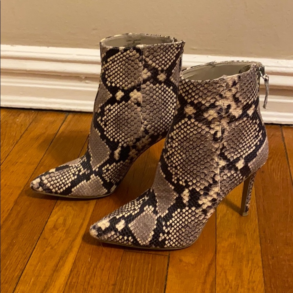 STEVE MADDEN Snake Print Boots *Worn Once*